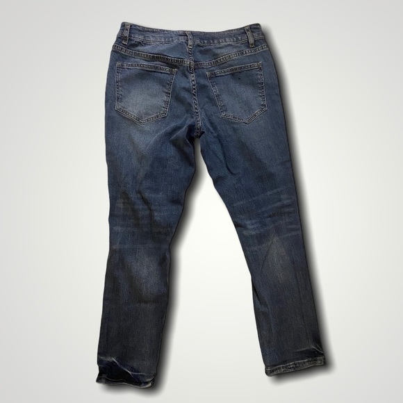 Women’s Ripped Jeans - Picture 2 of 3